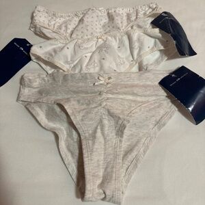 Brandy Melville bunny heart grey pantys set